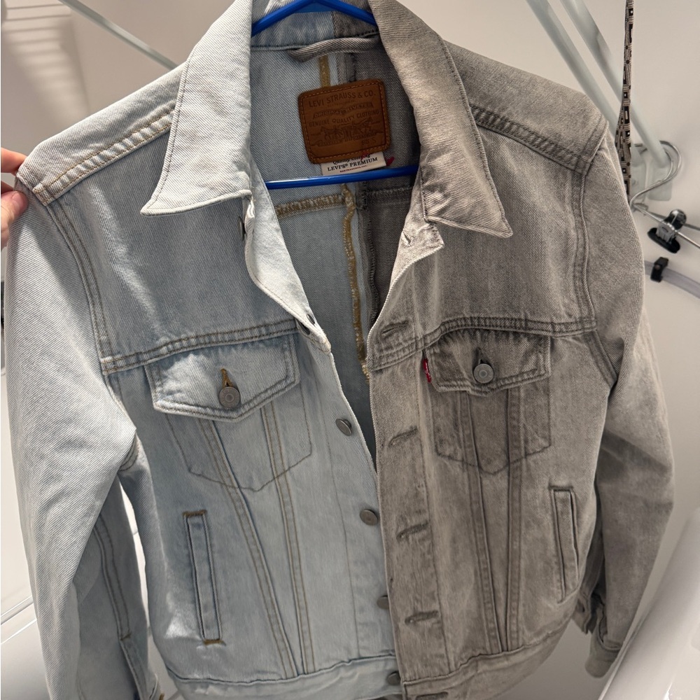 Levi’s – Premium - Duo-Tone Trucker Jacket – Women’s Small – 100% Cotton Denim